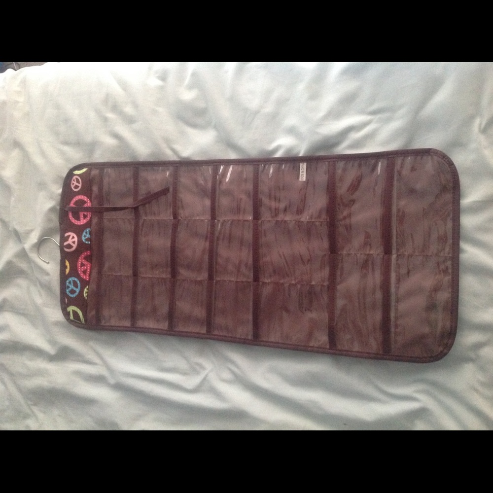 NWOT jewelry holder